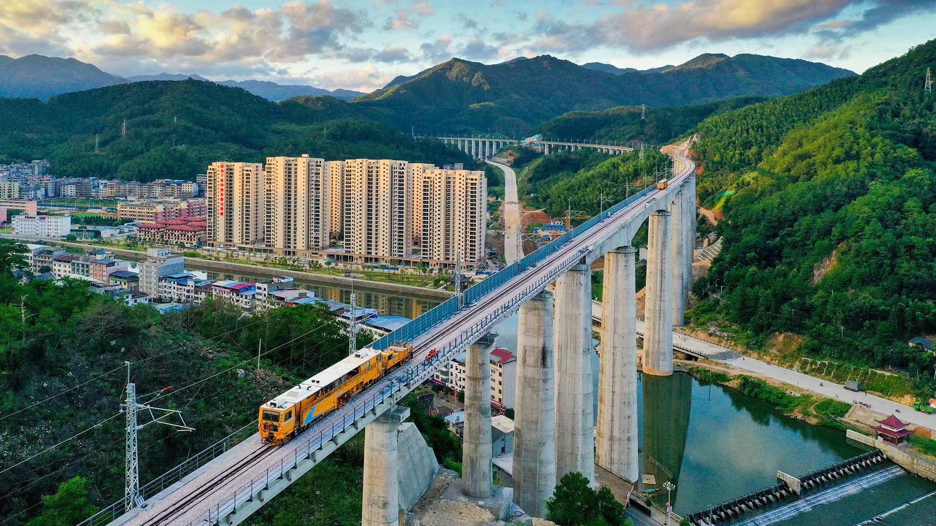 政和熊城大桥(陈昌村 摄)
